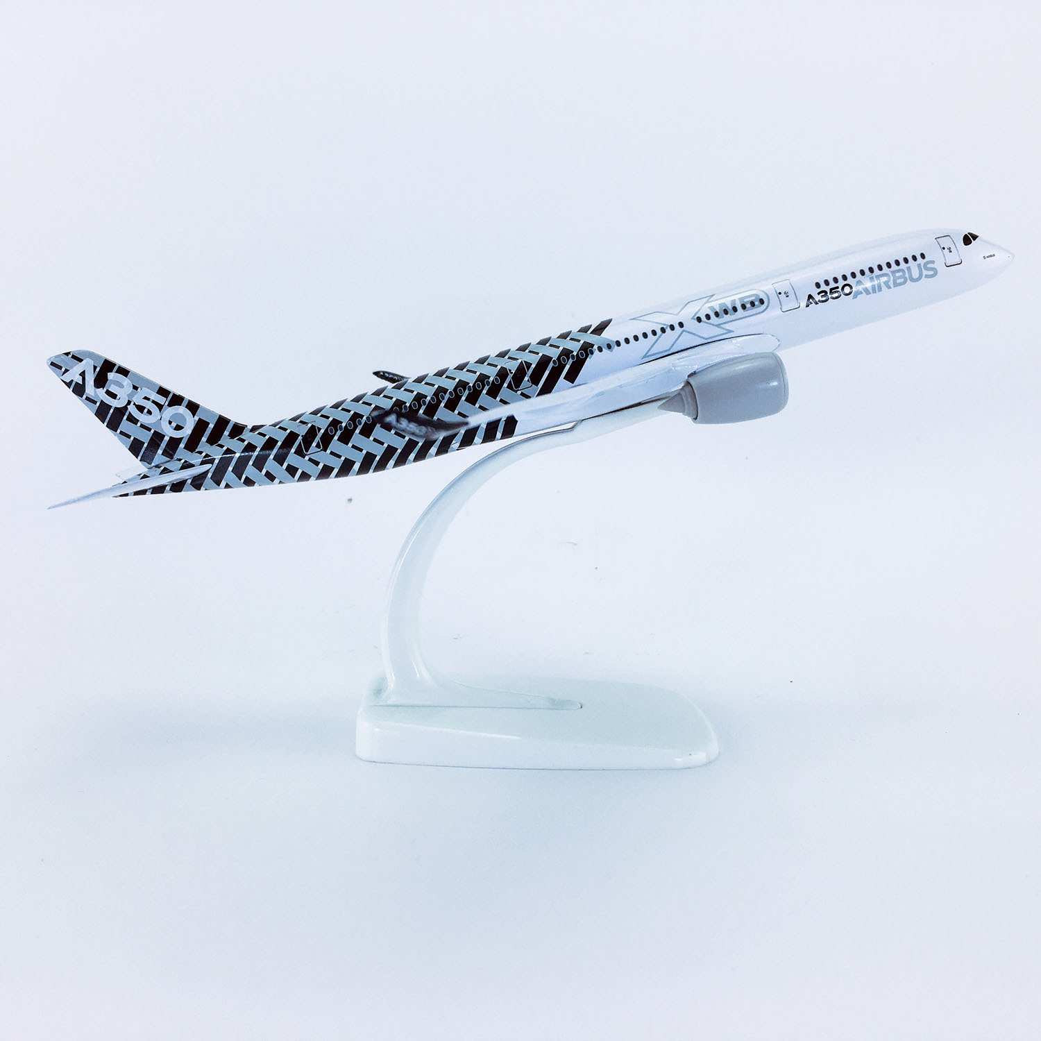 Airbus A350XWB 1:400 20cm Alloy Model