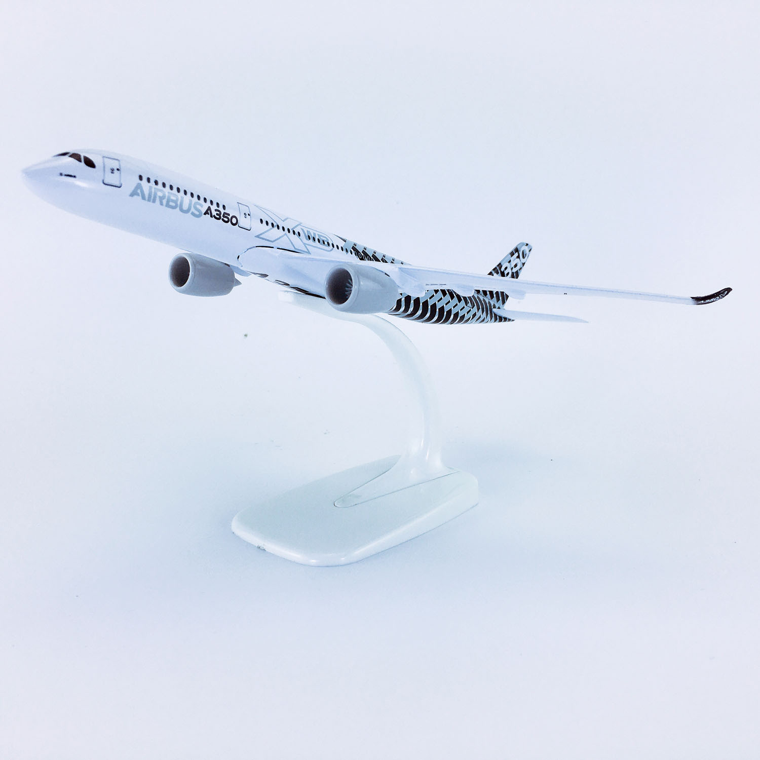 Airbus A350XWB 1:400 20cm Alloy Model